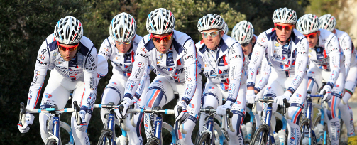 Equipe du Team La Pomme dirigée par Benoit Salmon Equipe du Team La Pomme Marseille à Vacancèze, Bessèges en cévennes